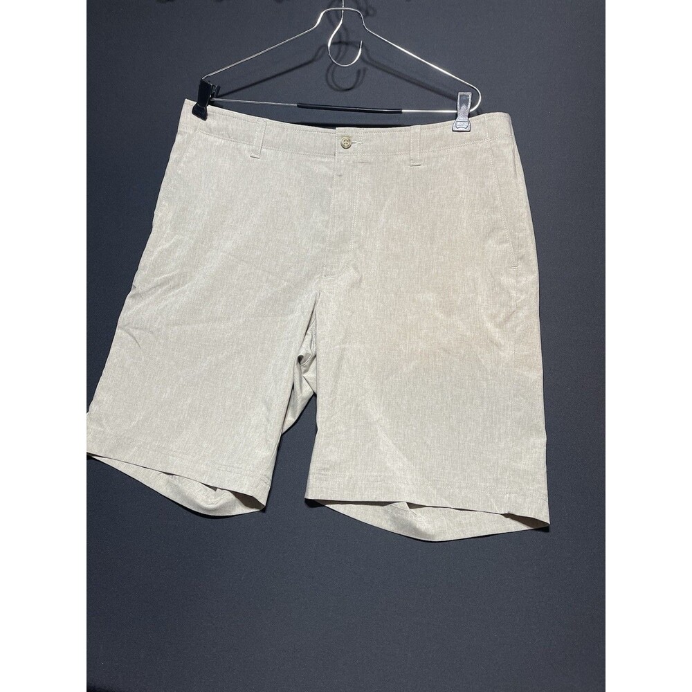 Shorts PGA Tour Tan Golf Shorts Men’s Size 38 L44